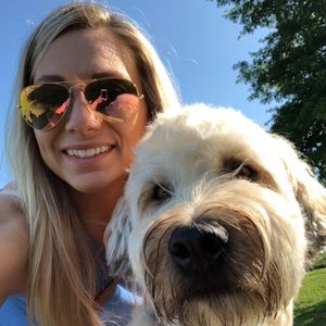 Meet your Posher, Dayna